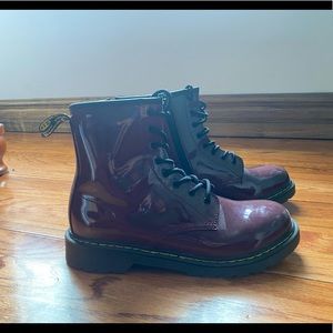 Kids size boots